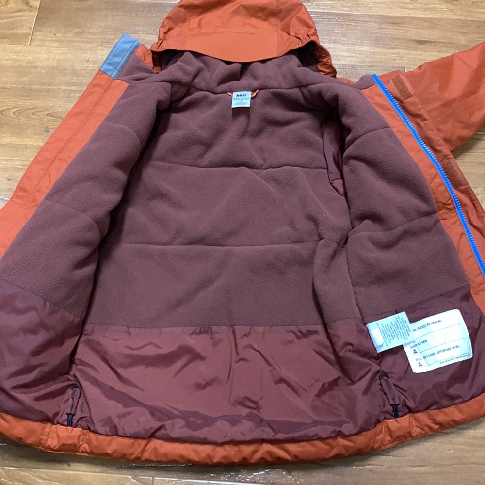 REI Jacket - Picture 5 of 9